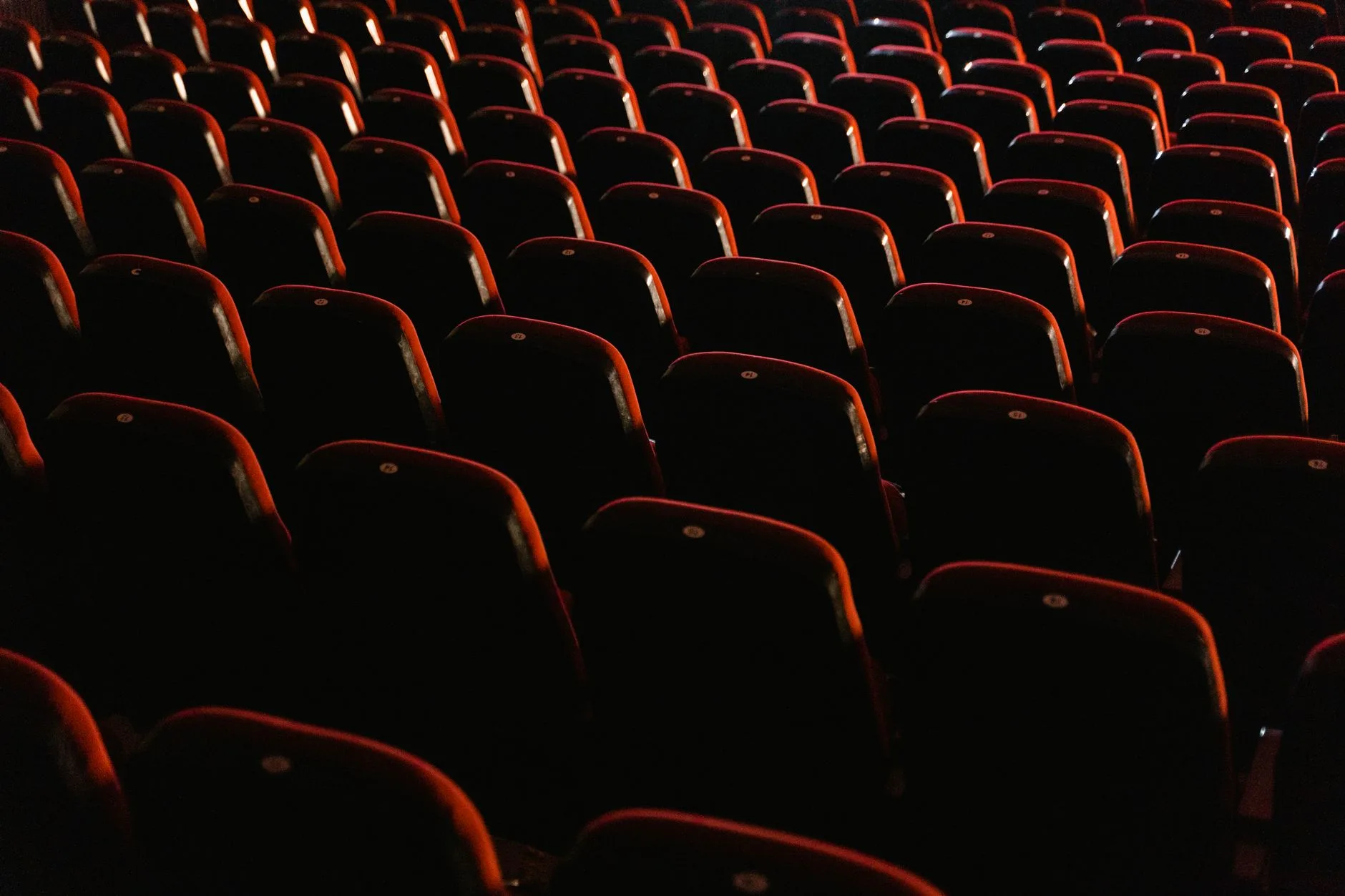 Boş bir film setinde yapım hazırlıkları