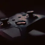 Modern Warfare 4 beta testindeki askerî çatışma atmosferini çağrıştıran karanlık oyun kurulumu