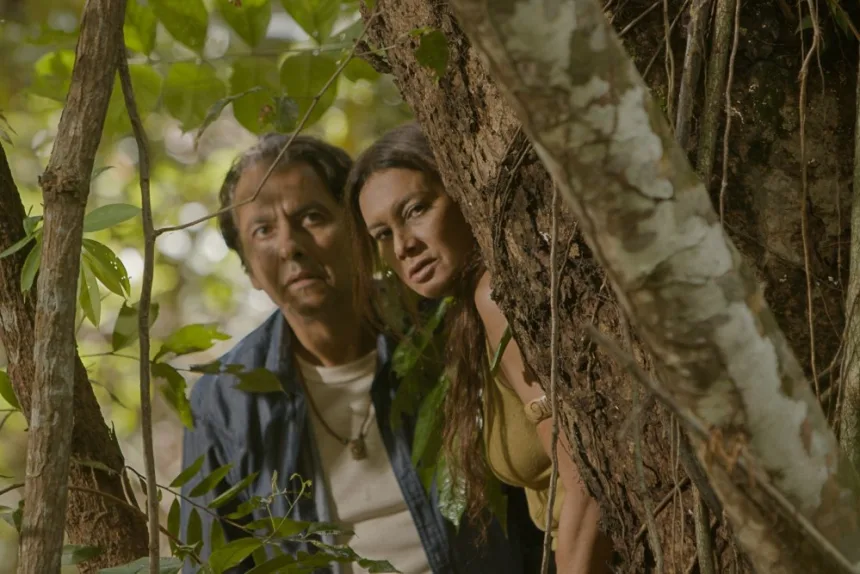 Amazon Yağmur Ormanları’nda çekilen bir film seti