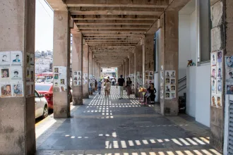 11 Eylül saldırılarının ardından hazırlanan kayıp ilanlarını konu alan sergiden temsili bir görünüm