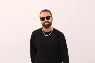 Lüks moda atölyesinde tasarım ve koleksiyon hazırlığı