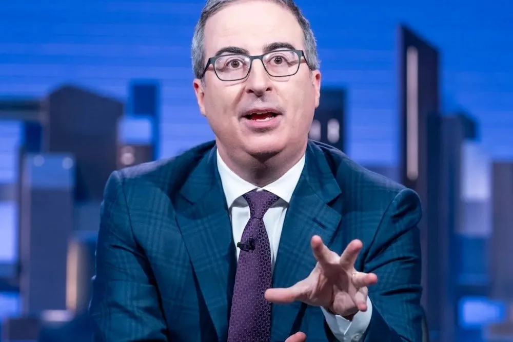 John Oliver Şakası: David Ellison’a ve Larry Ellison’a “İş Babası” Göndermesi