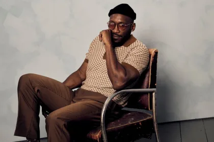 Mahershala Ali’nin başrolünde yer aldığı filmdeki baba ve çocuk temasını yansıtan sinematik sahne