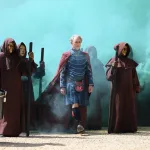 İskoçya'daki karanlık bir şato atmosferini gösteren görsel