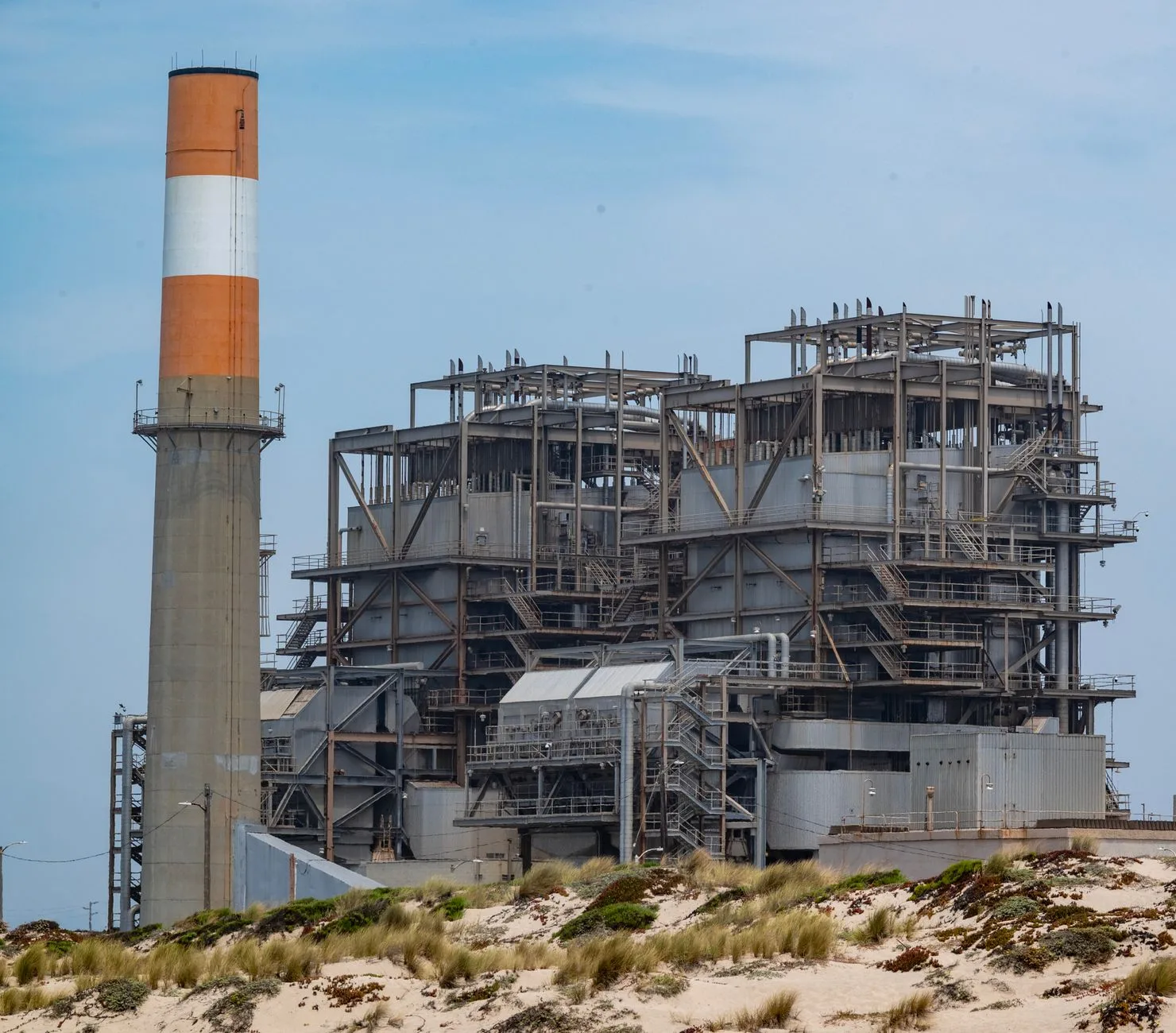 Avrupa’da elektrik üretimi için kullanılan gazla çalışan enerji santrali