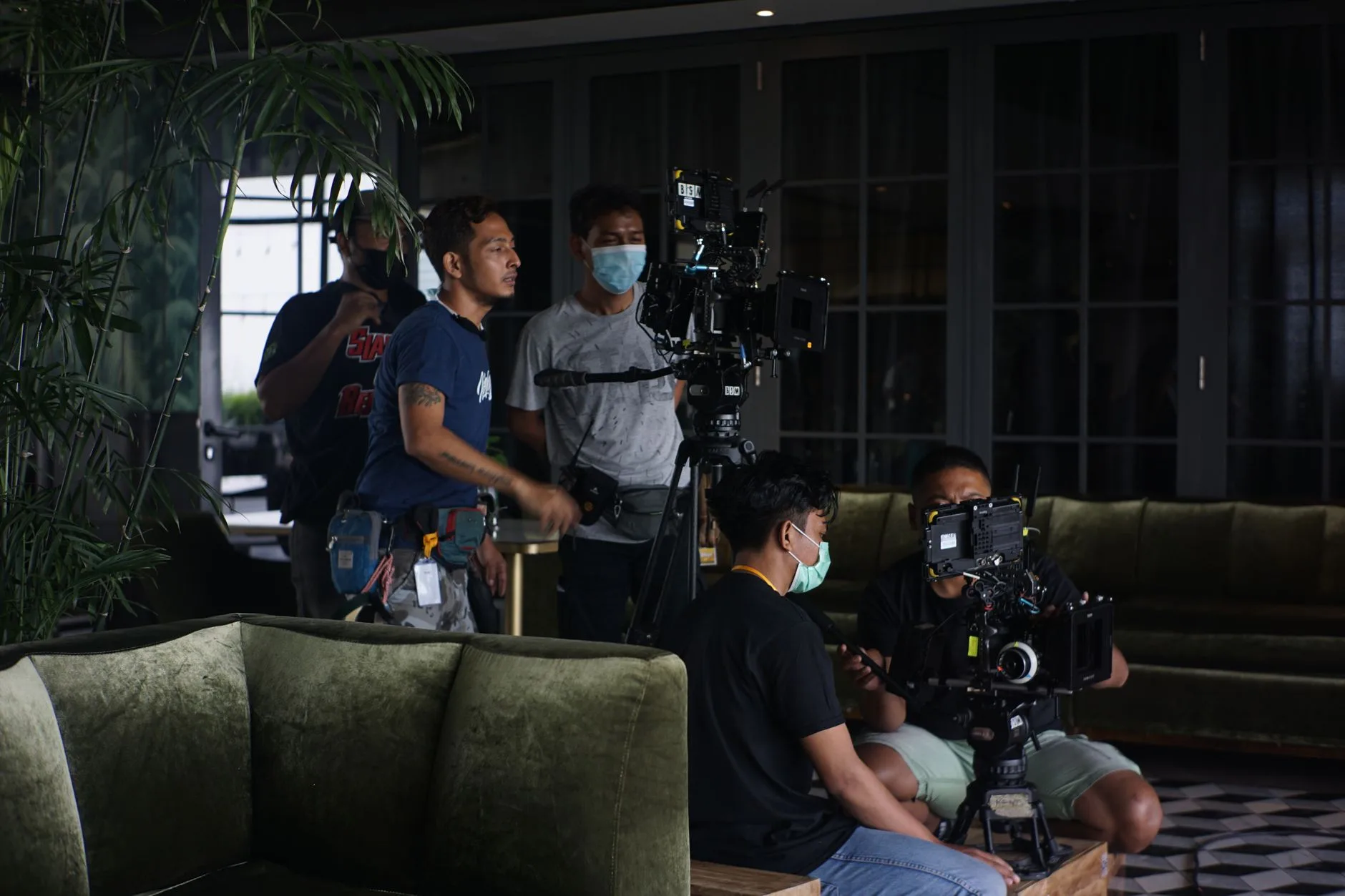 Sinemacıların bir film projesi üzerine yaptığı mentorluk toplantısı
