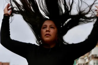 Uluslararası ortak yapım toplantısında film projesi üzerinde çalışan sinemacılar