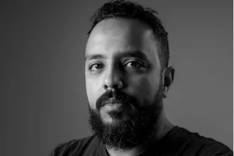 Sudan’da film prodüksiyonunu çağrıştıran sinema seti görüntüsü