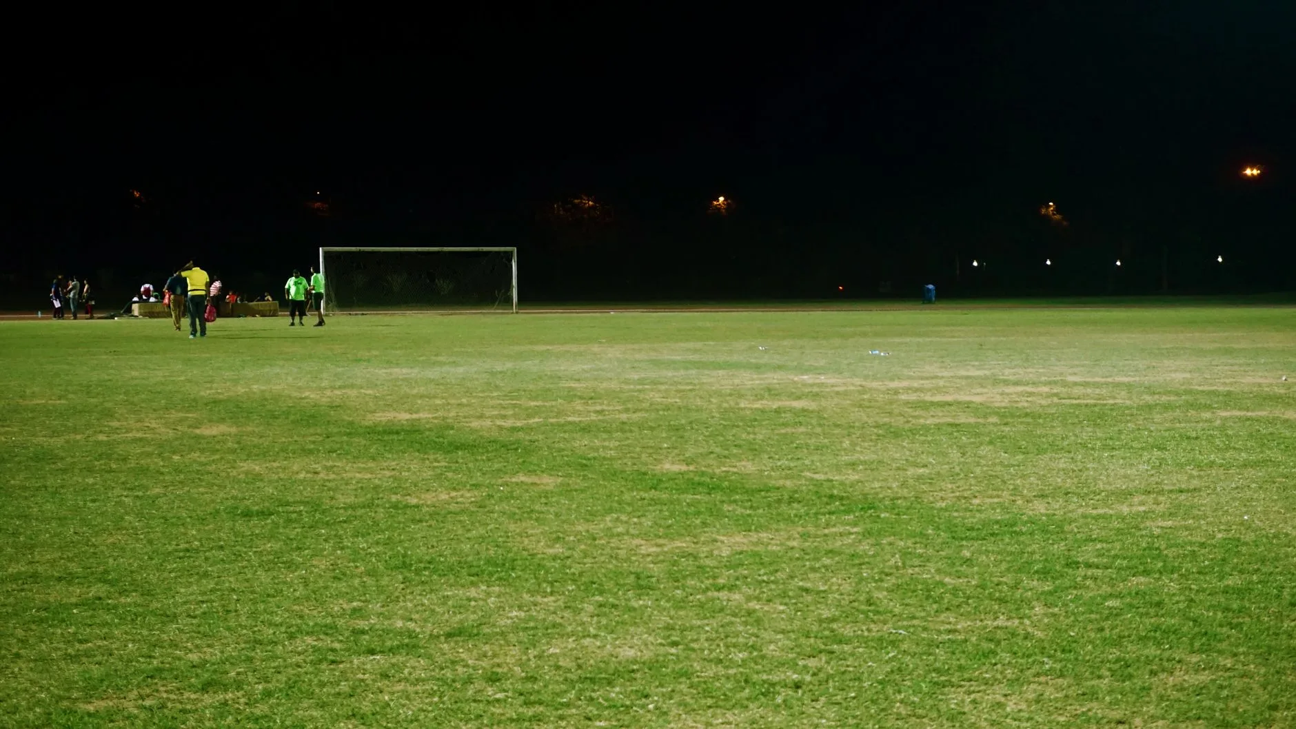 Futbol takımının sahadaki antrenmanı