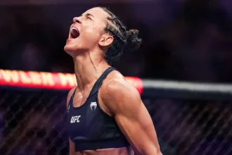 UFC karşılaşması için hazırlanmış dövüş arenası
